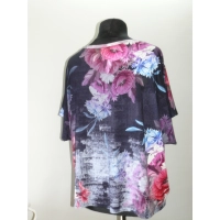 Bluzka w stylu oversize ze wzorem kolorowe kwiaty - biodra 138cm